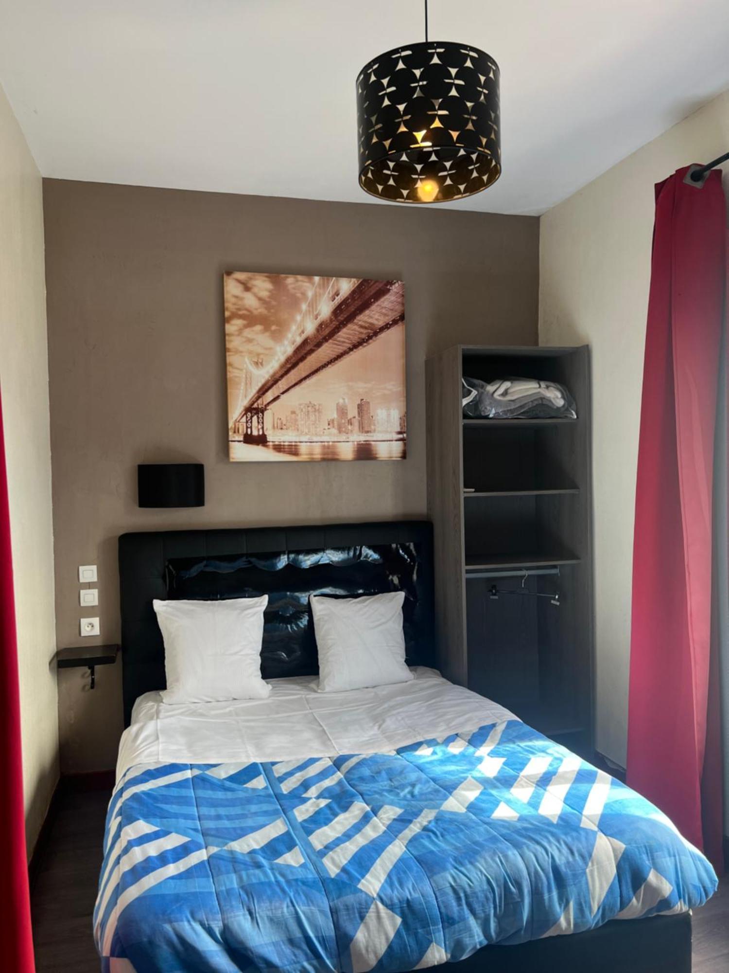 Hotel Des 2 Gares Auxerre Buitenkant foto