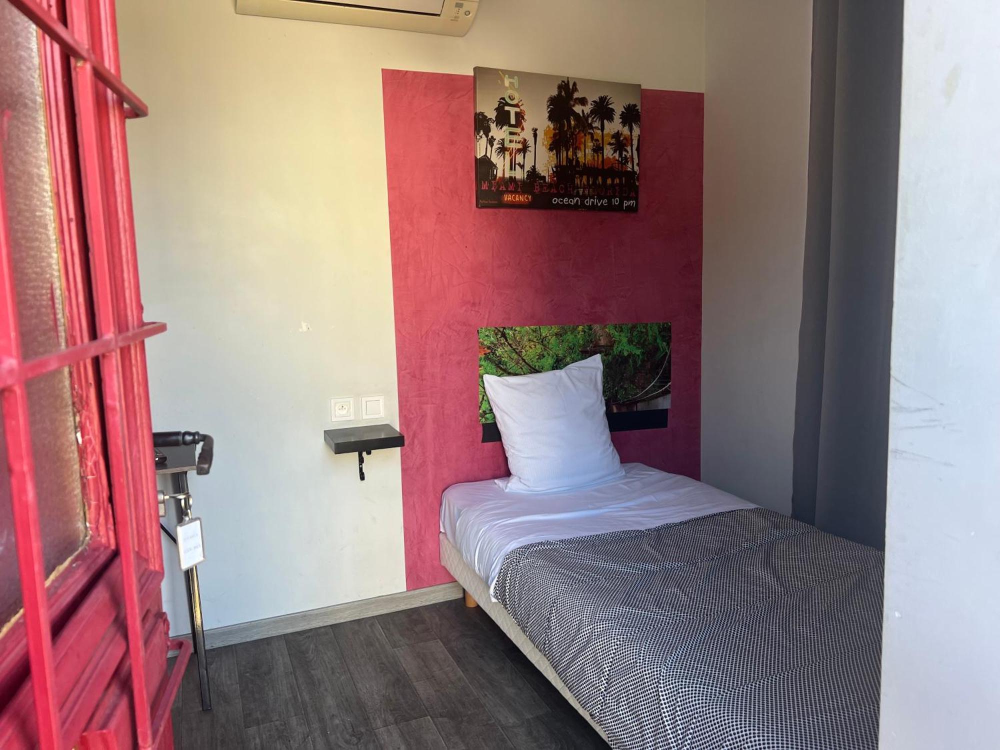 Hotel Des 2 Gares Auxerre Buitenkant foto