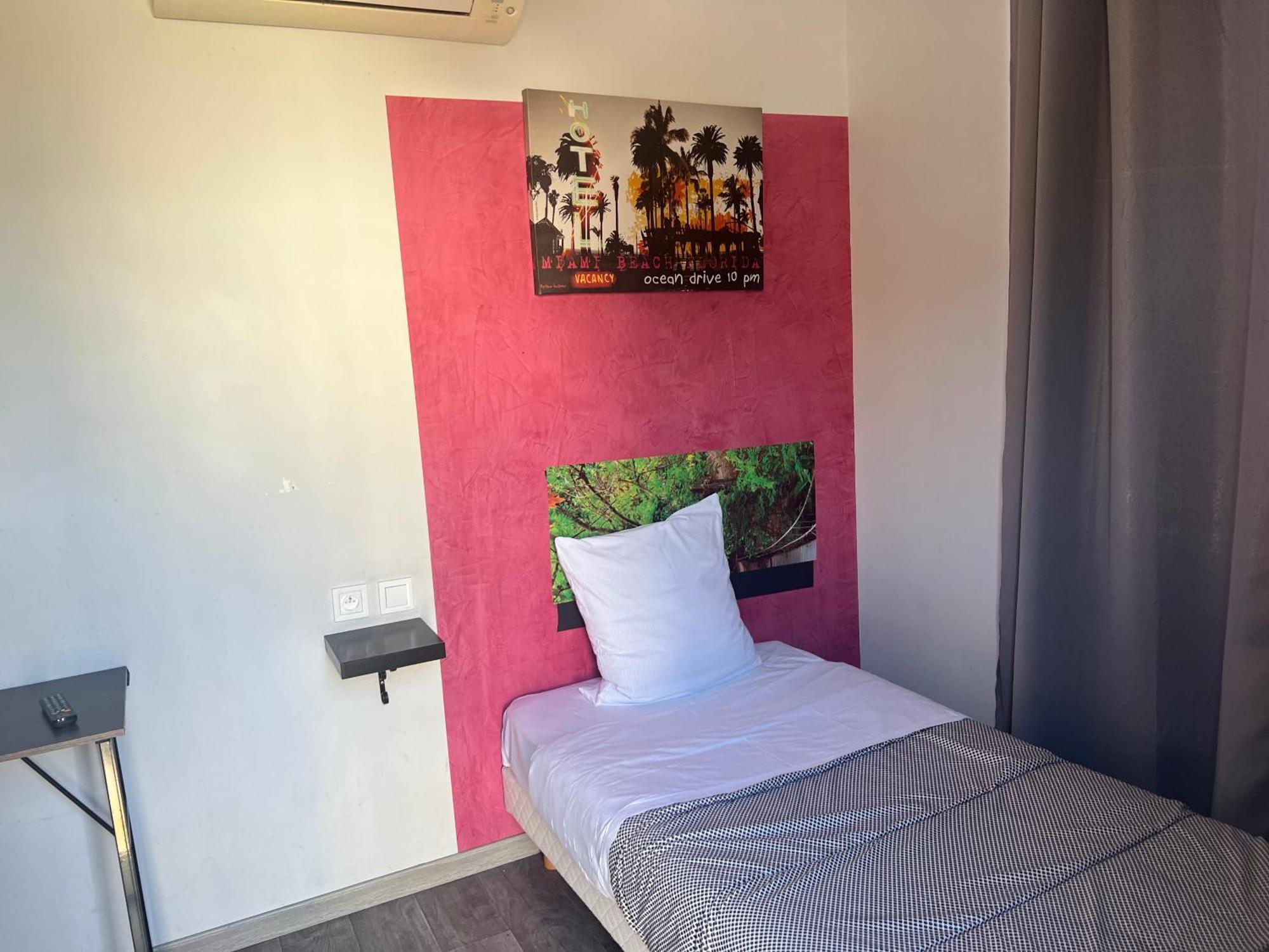 Hotel Des 2 Gares Auxerre Buitenkant foto