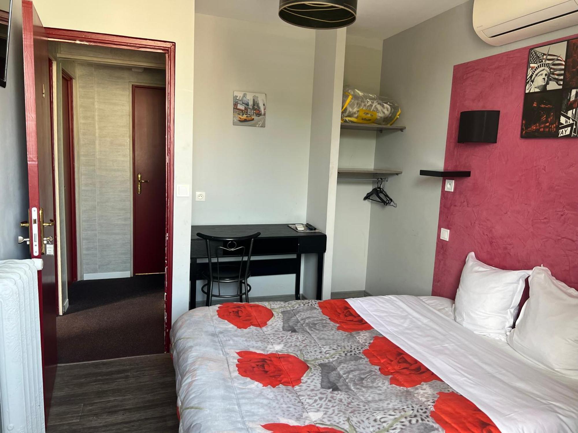 Hotel Des 2 Gares Auxerre Buitenkant foto