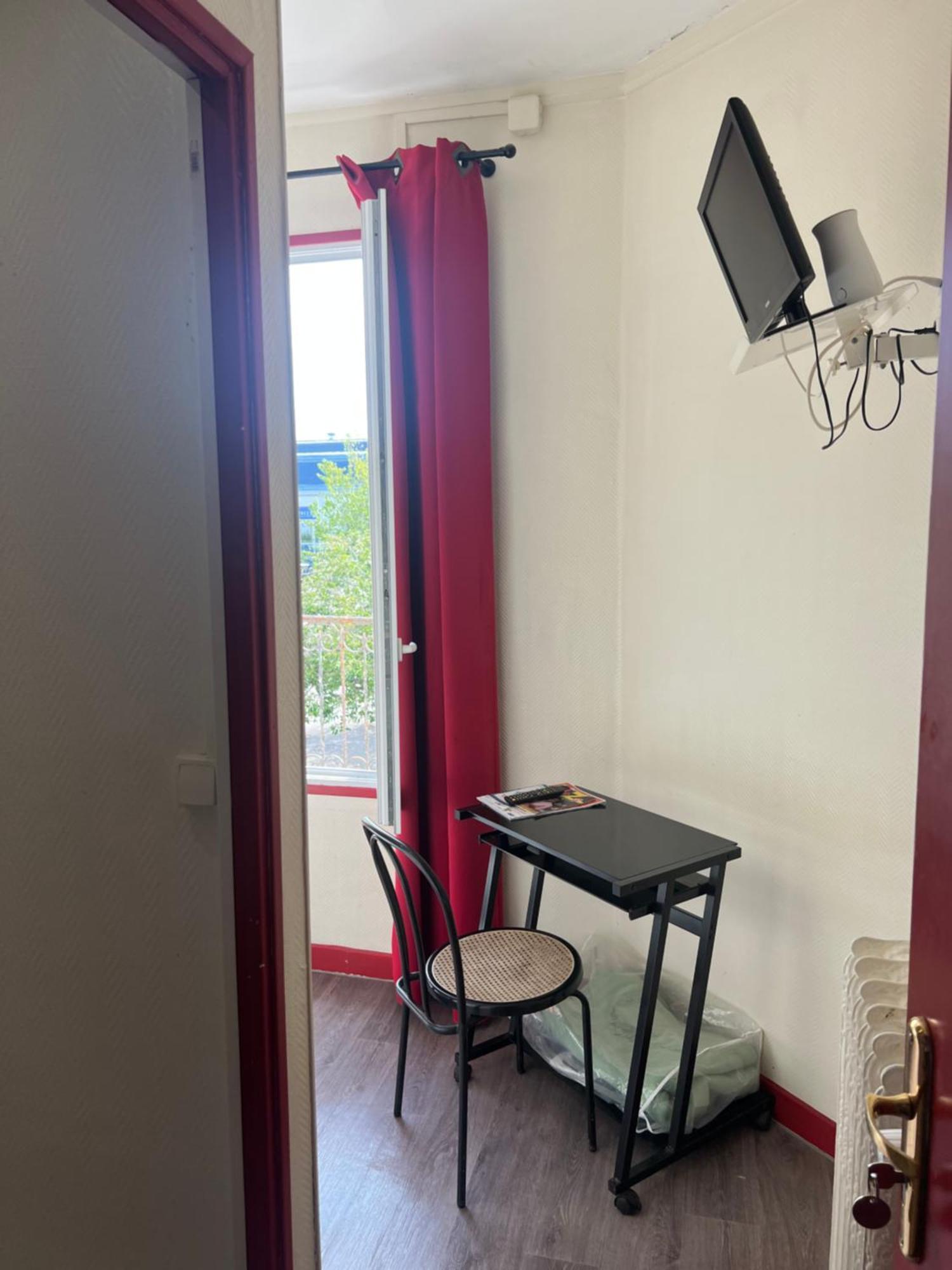 Hotel Des 2 Gares Auxerre Buitenkant foto